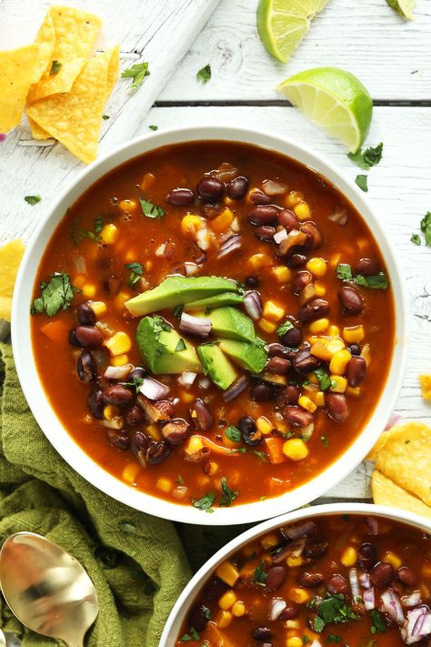 Bean Taco Soup, Black Bean Tortilla Soup, Bean Tortilla Soup, Black Bean Tortilla, Soup Hearty, Recipes Spinach, Spinach Healthy, Chipotle Black Beans, Night Recipes