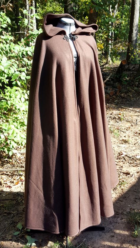 Hooded Cloak Pattern, Cloak Pattern, Medieval Cloak, Suits Vintage, Cape With Hood, Ren Fair, Boating Outfit, Fantasy Clothes, Hooded Cloak