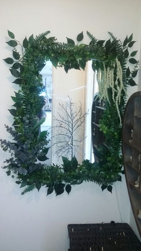 Greenery Around Picture Frame, Greenery On Mirror Frame, Fake Plant Mirror Frame, Leaves Around Mirror, Greenery Around Mirror, Square Mirror Ideas Diy, Square Mirror Decor, Square Mirror Ideas, Enchanted Masquerade