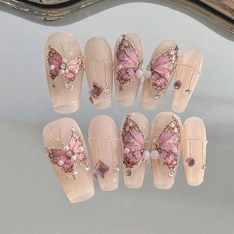 赵薇 (@layeier_nail) • Instagram photos and videos Nail Instagram, Wow Nails, Butterfly Nail Art, Extension Designs, Butterfly Style, Lucky Draw, Cute Acrylic Nail Designs, Really Cute Nails, Slime Asmr