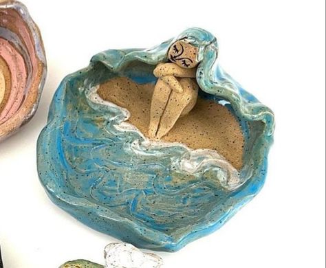 Coil Pottery Sculptures & Statues, Pinch Pot Ideas, Sculpture Art Clay, Air Dry Clay Projects, Clay Diy Projects, Clay Crafts Air Dry, Keramik Design, Pottery Crafts, Ceramics Pottery Art