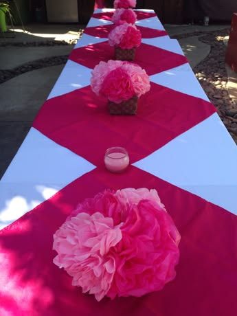 Easy Baby Shower Centerpieces, Tissue Paper Centerpieces, Tissue Paper Flowers Easy, Paper Centerpieces, Boy Baby Shower Centerpieces, Paper Flower Centerpieces, Pink Centerpieces, Whatsapp Tricks, Birthday Table Decorations