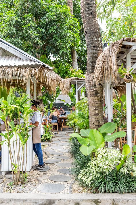 BEST CAFES IN BALI | Bali Interiors Bali Interiors, Beautiful Cafe, Farm Cafe, Mini Cafe, Outdoor Restaurant Design, Cafe Shop Design, Interior Design Website, Coffee Shops Interior, Outdoor Cafe