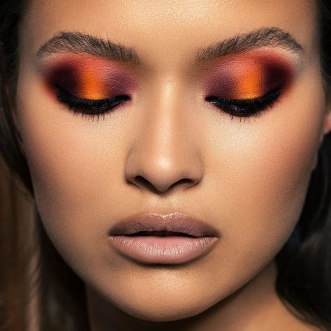 Natasha Denona Beauty’s Instagram post: “Let the sunshine in: Get your eyeshadow game on with ND’s cult-classic SUNRISE Eyeshadow Palette! Get our Exclusive SUNRISE & LOVE Bundle…” Natasha Denona Sunrise Palette Looks, Sunrise Eyeshadow, Colorful Eyeshadow Looks, Fall Eyeshadow Looks, Fall Makeup Looks, Natasha Denona, Fall Makeup, Colorful Eyeshadow, Eyeshadow Looks