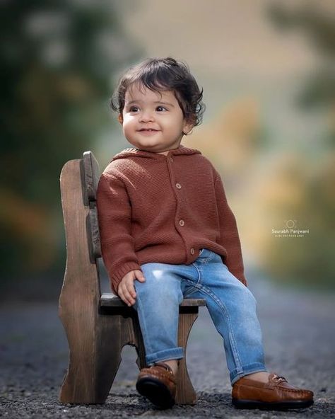 1st Birthday Dress For Baby Boy, Pre Birthday Shoot Baby Boy, Baby Boy Photo Shoot Ideas, Bday Dresses, Baby Boy Photoshoot, Baby Photography Poses, Christmas Poses, Boy Photo Shoot, 1st Birthday Dresses