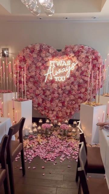 Pink Proposal Ideas, Intimate Luxury Wedding, Pink Proposal, Proposal Night, Valentine Day Aesthetic, Proposal Setup, Wedding Proposal Ideas Engagement, Proposal Decor, Surprise Proposal Pictures