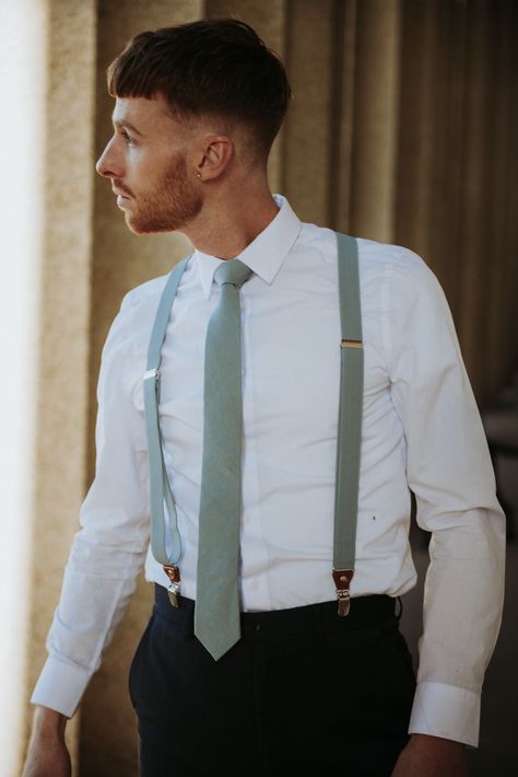 Sage Suspenders Wedding, Groomsmen Sage Green Tie, Grey And Green Groom, Sage Green Suspenders Wedding, Gray Groomsmen Attire Suspenders, Groomsmen Outfits Suspenders, Sage Green Groomsmen Attire Suspenders, Man Of Honor Attire, Sage Groomsmen Attire