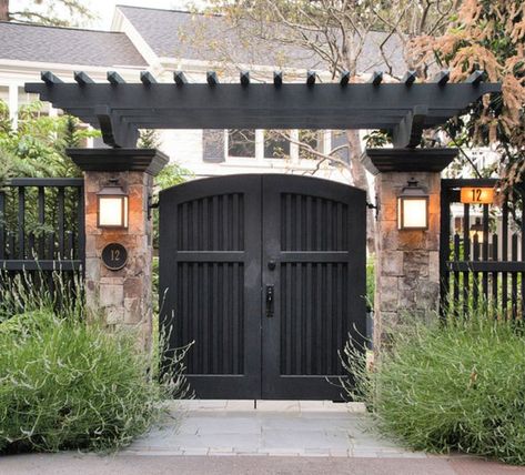 22 Welcoming Garden Gate Designs Backyard Gates, Colonial Garden, Garden Gate Design, Gate Designs Modern, Outdoor Gate, Modern Gate, Front Gate Design, Entrance Gates Design, Main Gate Design