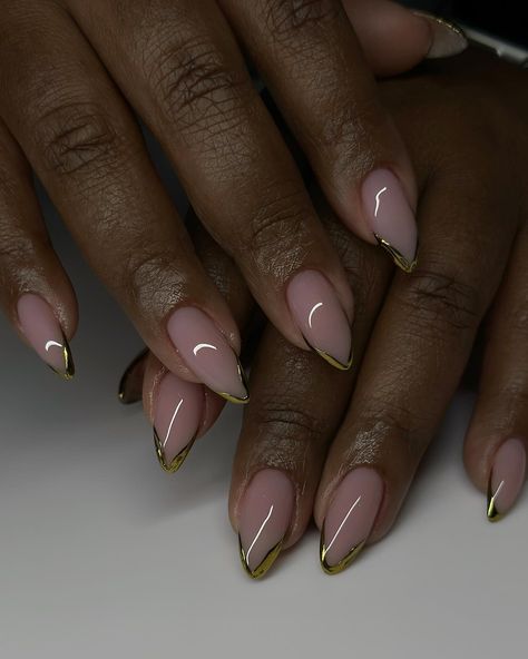 It’s a good type of summer and I have to say 🤣 I have gotten chrome EVERYWHERE 🥰❤️ and oh yes, these are her natural nails 🥰 #dovenailsbysharon Classy Nails Chrome, Fall Transitional Nails, Wedding Gel Nails Brides, Biab Nails Almond, Almond Nails Minimalist, Natural Nail Looks, Natural Chrome Nails, Almond Nail Inspiration, Almond Chrome Nails