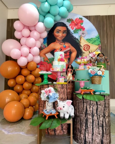 Moana Birthday Party Cake, Moana Birthday Decorations, Moana Birthday Party Theme, Moana Theme Birthday, Blaze And The Monster Machines Party, Alice In Wonderland Props, Moana Themed Party, Moana Theme, Barbie Party Decorations