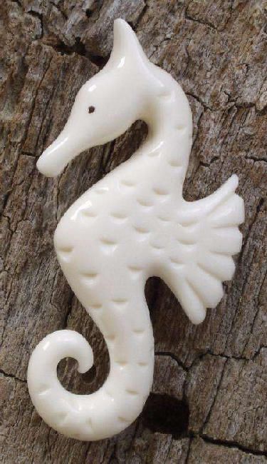 Soap Carving Ideas Easy Perla, Perla Soap Sculpture Easy, Perla Soap Sculpture, Soap Sculpture Easy Ideas, Soap Carving Patterns, Diy Soap Carving, Soap Sculpture, Deer Antler Crafts, Pencil Carving