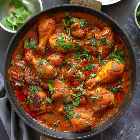 Savor the rich and flavorful Chicken Changezi - a North Indian dish with tender chicken simmered in a creamy tomato-based sauce. Chicken Changezi Recipe, Stock Pot Recipes, Indian Main Course, North Indian Food, Indian Chicken Recipes, Cooking Chicken, Vegetable Curry, Pakistani Food, India Food