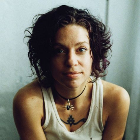 Ani DiFranco :: Female Friday – lyriquediscorde Ani Difranco, Mtv Shows, American Singers, Reality Tv, Net Worth, Celebrities Female, Music Festival, Mtv, Musician