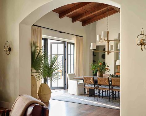 Spanish Style Home Interior, Modern Spanish Style, Mindy Gayer Design, Santa Fe Home, Woven Dining Chairs, Spanish Modern, Spanish Style Home, Spanish Style Homes, Spanish House