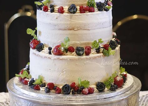 Cake With Fresh Fruit, Berry Wedding Cake, Sugared Berries, Fruit Wedding Cake, Berry Wedding, Brides Cake, Wedding Cake Roses, Winter Wedding Cake