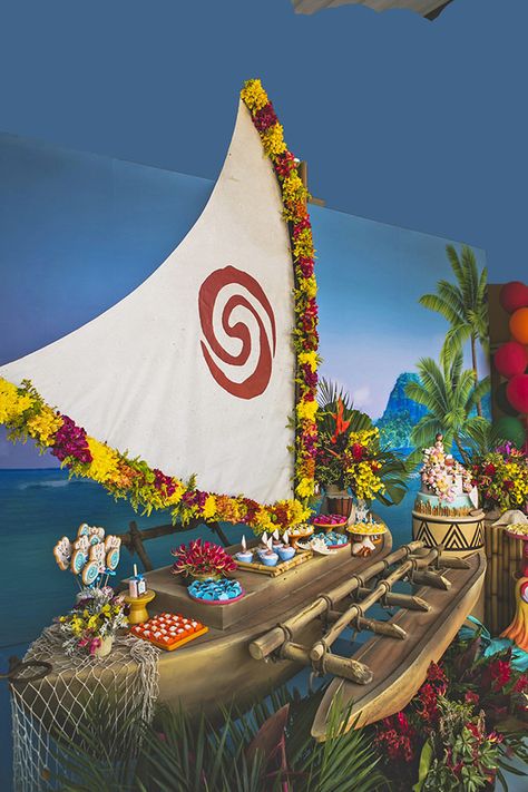 Festinha Moana da Rebecca - Constance Zahn | Babies & Kids Moana Quince, Moana Decor, Moana 1st Birthday, 2nd Bday Theme, Moana Boat, Corporate Party Ideas, Moana Decorations, Moana 2, Moana Birthday Party