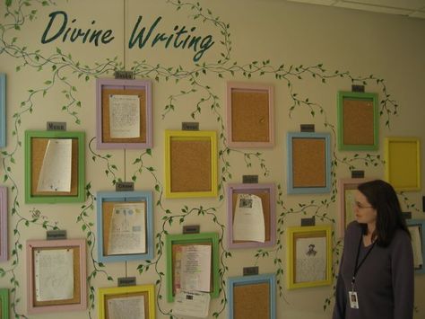 Great way to display creative writing at school.    www.aprilsayre.com Wall Of Honor, Work Pictures, Wall Of Fame, Grade 7, Paper Craft Diy Projects, Classroom Inspiration, Picture Hanging, Student Writing, Cork Board