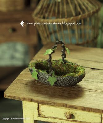 Pixie Dust Miniatures: Mossy Fairy Baskets Fairy Basket, Fairy Garden Furniture, Fairy Accessories, Fairy Furniture, Faeries Gardens, Fairy Crafts, Fairy Decor, Fairy Garden Houses, Diy Fairy