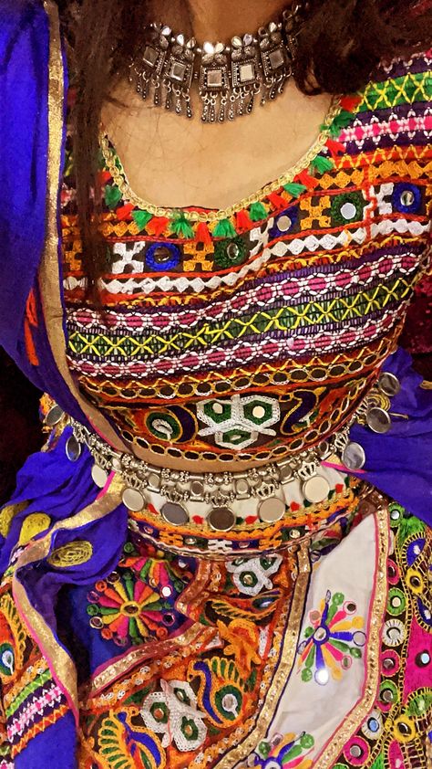 Navratri Fits, Navratri Poses, Fake Post, Outfit Snap, Indian Fits, Garba Night, Garba Outfit, Creative Snaps For Snapchat, Indian Dresses For Women