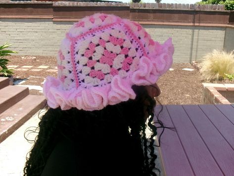 Summer vibes with this granny square bucket hat☀️🌊🏝️ #crochet #crochetbuckethat #pinterest #fyp #explore Crochet Granny Square Hats, Granny Square Ruffle Hat, Crochet Hat Bucket, Bucket Hat Crochet Pattern Free, Granny Square Bucket Hat Pattern, Bucket Hats Crochet, Crochet Bucket Hat Granny Square, Granny Bucket Hat, Crochet Hats Free Pattern Easy