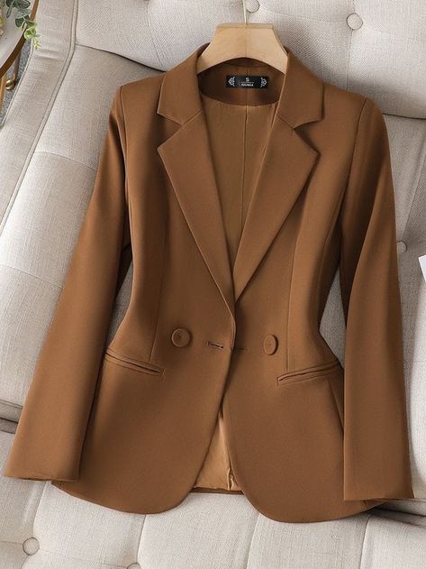 Ladies Blazer Outfits, Outer Blazer, Stylish Business Outfits, Ladies Blouses, Chic Outfits Classy, Ladies Blazer, Wardrobe Accessories, Prom Outfits, Black Prom Dresses