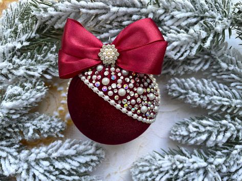 Elevate your Christmas decor with our Velvet Christmas Ornaments, adorned with sparkling rhinestones and elegant pearls. Handcrafted with premium velvet, these luxurious ornaments add sophistication and timeless beauty to your Christmas tree. ✅Handcrafted Quality: Each ornament is meticulously made with attention to detail, ensuring a unique, high-quality product. ✅Premium Materials: We use the finest velvet, rhinestones, and pearls for lasting beauty. ✅Exclusive Designs: Our unique ornaments ad Bling Christmas Ornaments, Bling Ornaments, Velvet Christmas Ornaments, Jeweled Christmas Ornaments, Velvet Ornaments, Christmas Glitter Ornaments, Diy Christmas Photo, Fancy Christmas Ornaments, Rhinestone Ornaments