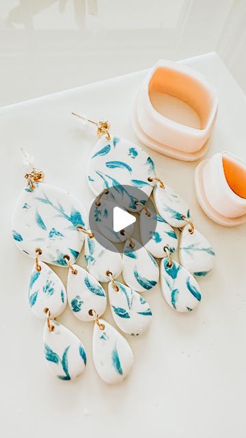 Paper Clay Jewelry Ideas, Homemade Clay Earrings Diy, Transfer Paper Clay Earrings, Clay Transfer Paper, Spring Polymer Clay Earring Ideas, Polymer Clay Patterns, Polymer Clay Earrings Tutorial, Watercolor Earrings, Homemade Clay