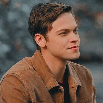 #castiel #supernatural #supernaturalfandom #supernaturaledits #deanwinchester #jackkline #samwinchester Jack Kline, Photowall Ideas, Alexander Calvert, Castiel Supernatural, Supernatural Wallpaper, Supernatural Pictures, Winchester Supernatural, Tv Supernatural, Odaiba