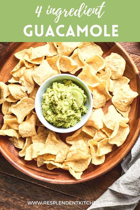 Making Guacamole, Seasonal Vegan Recipes, Easy Guacamole Recipe, Quick Guacamole, Roasted Beet Hummus, Vegan Appetizer, Vegan Dips, Healthy Vegan Dinner Recipes, Guacamole Recipe Easy