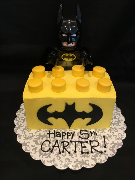 Lego Batman Birthday Cake, Lego Batman Birthday Party, Easy Kids Birthday Cakes, Lego Batman Cakes, Angry Birds Birthday Cake, Lego Batman Birthday, Batman Birthday Cakes, Pool Party Cakes, Pull Apart Cake