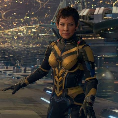 #hope van dyne #wasp #evangeline lilly #marvel @emi_cm_mcu Scott And Hope, Antman And Wasp, Kang El Conquistador, Marvel Wasp, Ant Man Scott Lang, Ant Man Movie, Hope Van Dyne, Evangeline Lily, Marvel Man