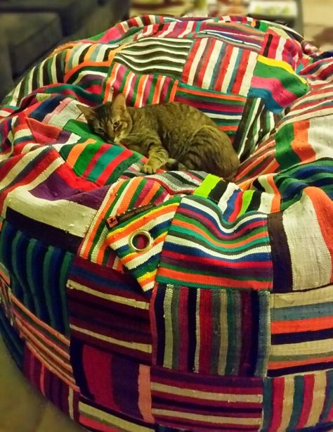 Bean Bag Chair Hippie, Patchwork Beanbag, Bean Bag Chair Aesthetic, Crochet Bean Bag, Bean Bag Aesthetic, Beanbag Living Room, Texas Bedroom, Big Bean Bag, Giant Bean Bag