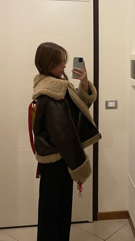 Faux Shearling Jacket Outfit, Faux Coat, Winter Fashion Outfits Casual, Winter Fit, Zara Outfit, Cold Outfits, Foto Ideas Instagram, 가을 패션, Autumn Outfit