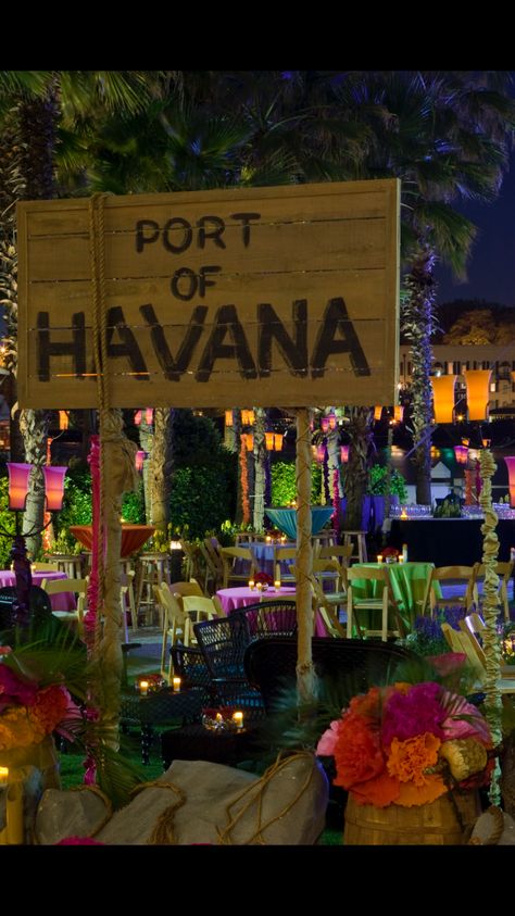 Cuba Decorations Party, Havana Nights Prom, Carribean Theme Party Ideas, Latin Themed Party, Cuban Theme Party Havana Nights, Havana Nights Party Decorations, Tropical Night Party, Cuban Party Theme, Tropical Birthday Theme