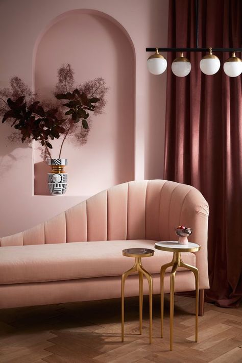 Ideas Decoracion Salon, Tattoo Modern, Small Sectional Sofa, Pink Living Room, Casa Vintage, Pink Home Decor, Pink Interior, Pink Bedroom, Pink Room