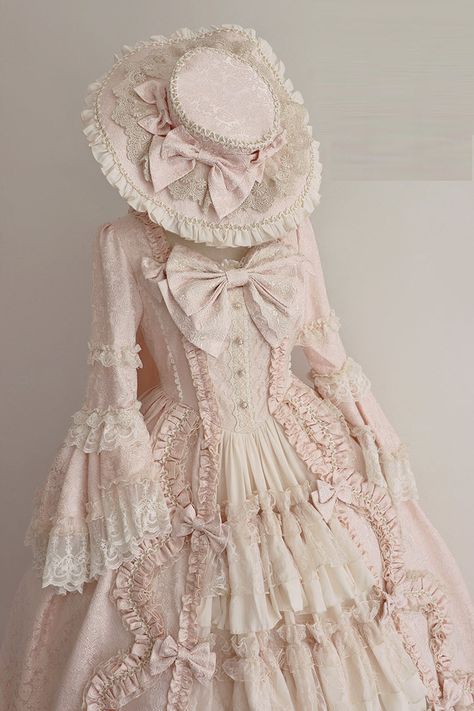 Victorian Dress Gown, Gaun Abad Pertengahan, Vintage Pink Dress, Rococo Fashion, Op Dress, Classic Lolita, Old Fashion Dresses, Old Dresses, Fairytale Dress