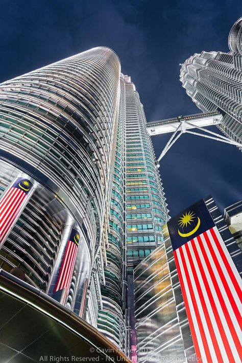 Petronas Twin Towers in Kuala Lumpur Malaysia Independence Day Wallpaper, Kuala Lampur, Kuala Lumpur Travel, Malaysia Kuala Lumpur, Petronas Twin Towers, Malaysia Truly Asia, Malaysia Flag, Kuala Lumpur City, Petronas Towers