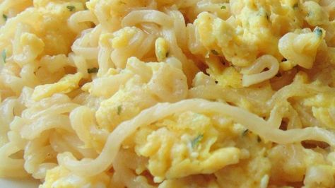 Ramen Scrambled Eggs #MyAllrecipes #AllrecipesAllstars #AllrecipesFaceless Breakfast Ramen Recipe, Top Ramen Recipes, Ramen Noodle Recipes Easy, Ramen Soup Recipes, Ramen Recipes Easy, Ramen Dishes, Scrambled Eggs Recipe, Homemade Ramen, Noodle Recipes Easy