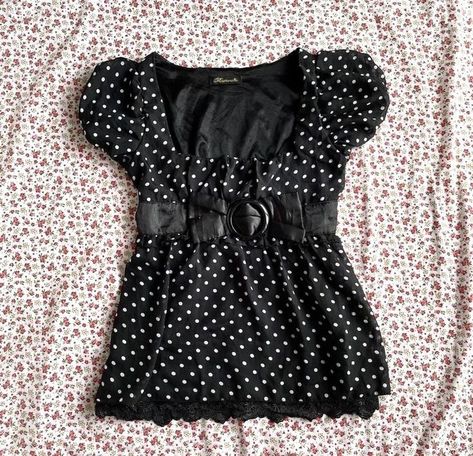 Polka Dot Aesthetic, Polka Dots Outfit, Closet Collection, Pepsi Cola, Crop Top Outfits, Purple Rain, 2000s Fashion, Dream Clothes, Embroidery Art