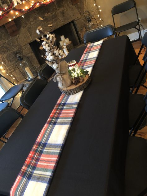 Flannel Party Flannel Centerpieces, Flannel Party Decorations, Flannel Party Ideas, Flannel And Fire Party, Flannel Decorations Party, Flannel Wedding Ideas, Flannel Table Runner, Flannel Themed Christmas Party, Flannel Party Theme