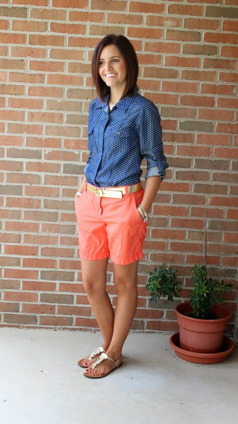 Classy In The Classroom: Back To School! Coral Shorts Outfit, Orange Shorts Outfit, Summer Office Looks, Summer Teacher Outfits, Summer Shorts Outfits, Preppy Lifestyle, Shorts Outfit, Teacher Outfits, Outfit Combinations