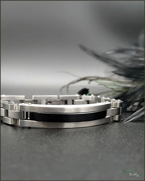 Timeless elegance with an edge, Shop this black onyx bracelet for Him at statementsinsterlingjewelry.ca 🖤 #statementsinsterlingjewelry #realoriginalcollectiblekeepsakes #blackonyx #mensfinejewellery #canadianjewelleryboutique Bracelet For Him, Black Onyx Bracelet, Onyx Bracelet, Bracelet Chain, Sterling Jewelry, Steel Bracelet, Chain Styles, Stainless Steel Bracelet, Black Onyx