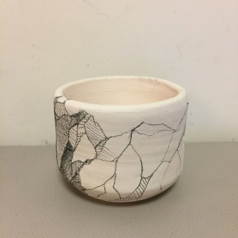 Underglaze pencil Underglaze Pencil Drawing, Underglaze Pencil Pottery, Underglaze Designs, Glazing Inspiration, Underglaze Pencil, Clay Vessels, Garden Rock Border, Painting Pottery, Ceramic Glazes