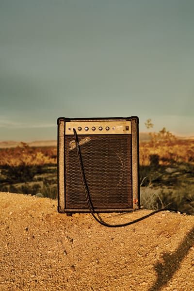 Music Scene Aesthetic, Desert Rock Music, Desert Music Video, Music Background Aesthetic, Rock Music Aesthetic, Desert Grunge, Rock Collage, Spring Music, Music Girl