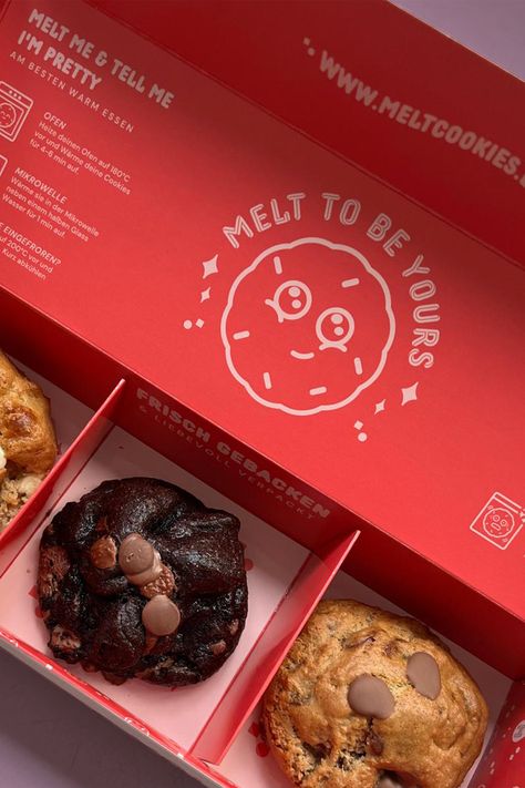 Cookie packaging Cookie Boxes Packaging Design, Cookie Sampler Packaging, Baked Good Package Design, Muffin Boxes Packaging, Cookie Box Design Packaging Ideas, Cookie Branding Packaging, Sustainable Cookie Packaging, Cute Cookie Boxes Packaging Ideas, Bakery Box Packaging Design