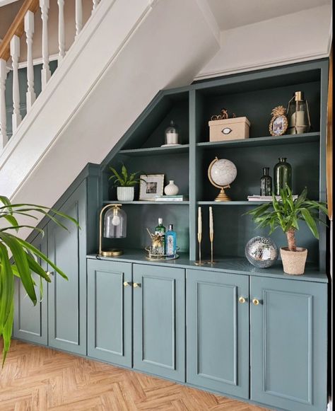 Kitchen Cabinets Under Stairs, Under Stairs Kitchen, Shelves Under Stairs, Cabinet Under Stairs, Under Stairs Space, Under Stairs Storage Ideas, Stairs Storage Ideas, Understair Storage, Under Stairs Nook