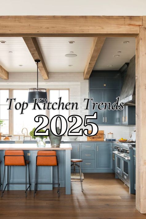 Tons of photos, ideas and inspiration for your 2025 kitchen renovation. Get to know cabinet colors, appliances, lighting, and tiles Kitchen With Dark Blue Cabinets, 2025 Cabinet Color Trends, Kitchen 2025 Design Trends, Cabinets Color Ideas Kitchen, Kitchen Design 2025 Trends, Trending Tiles Interior Design, Blue And Brown Kitchen Cabinets, Kitchen Inspo 2024, Kitchen Ideas 2025 Trends