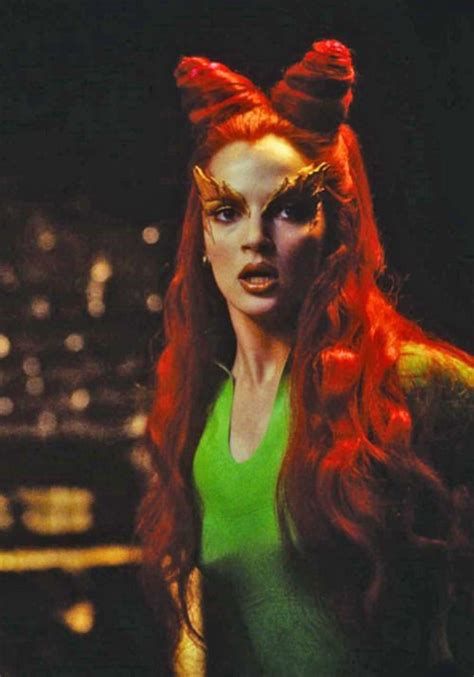 Uma Thurman Poison Ivy, Poison Ivy Pictures, Anastasia Palette, Poison Ivy Halloween Costume, Batman And Robin 1997, Movie Villains, Ivy Costume, Poison Ivy Batman, Carli Bybel