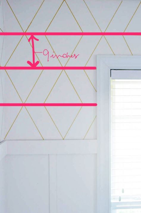 sharpee-diamond-wall-lines Sharpie Wall, Gold Sharpie, Tape Wall, Diamond Wall, Diy Accent Wall, Chevron Patterns, Inspiration Wall, Cheap Decor, Decorating On A Budget