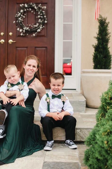 Ring Bearer Emerald Green, Dark Green Ring Bearer Outfit, Green Ring Bearer Outfit, Ring Bearer Outfit Grey, Green Ring Bearer, Groomsmen Colors, Bridesmaid Dress Green, Pageboy Outfits, Emerald Green Outfit